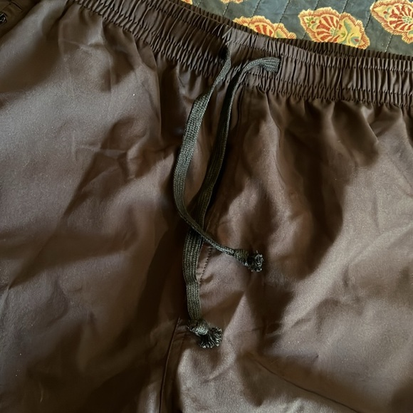 Clothin Mens thin black pants size XL black stripe down sides with zip pockets - Picture 3 of 4